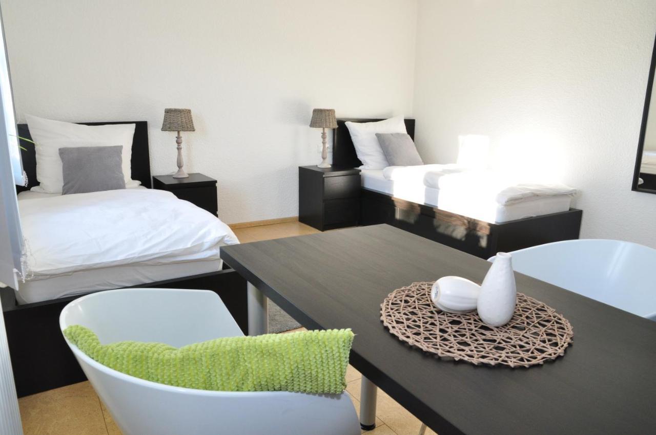 N37 -Modern Eingerichtete Zimmer In Ruhiger Lage Aldingen  Dış mekan fotoğraf