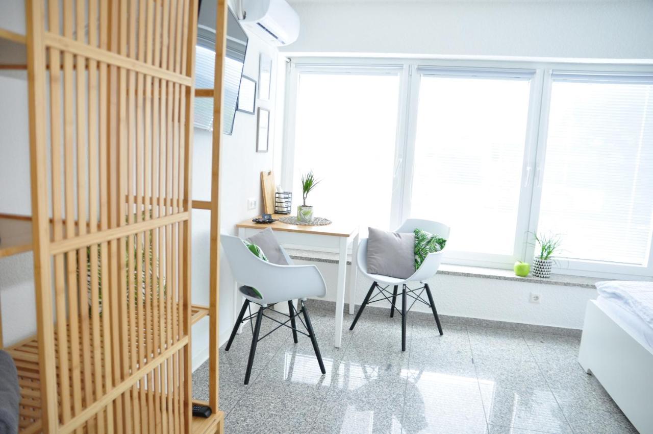 N37 -Modern Eingerichtete Zimmer In Ruhiger Lage Aldingen  Dış mekan fotoğraf