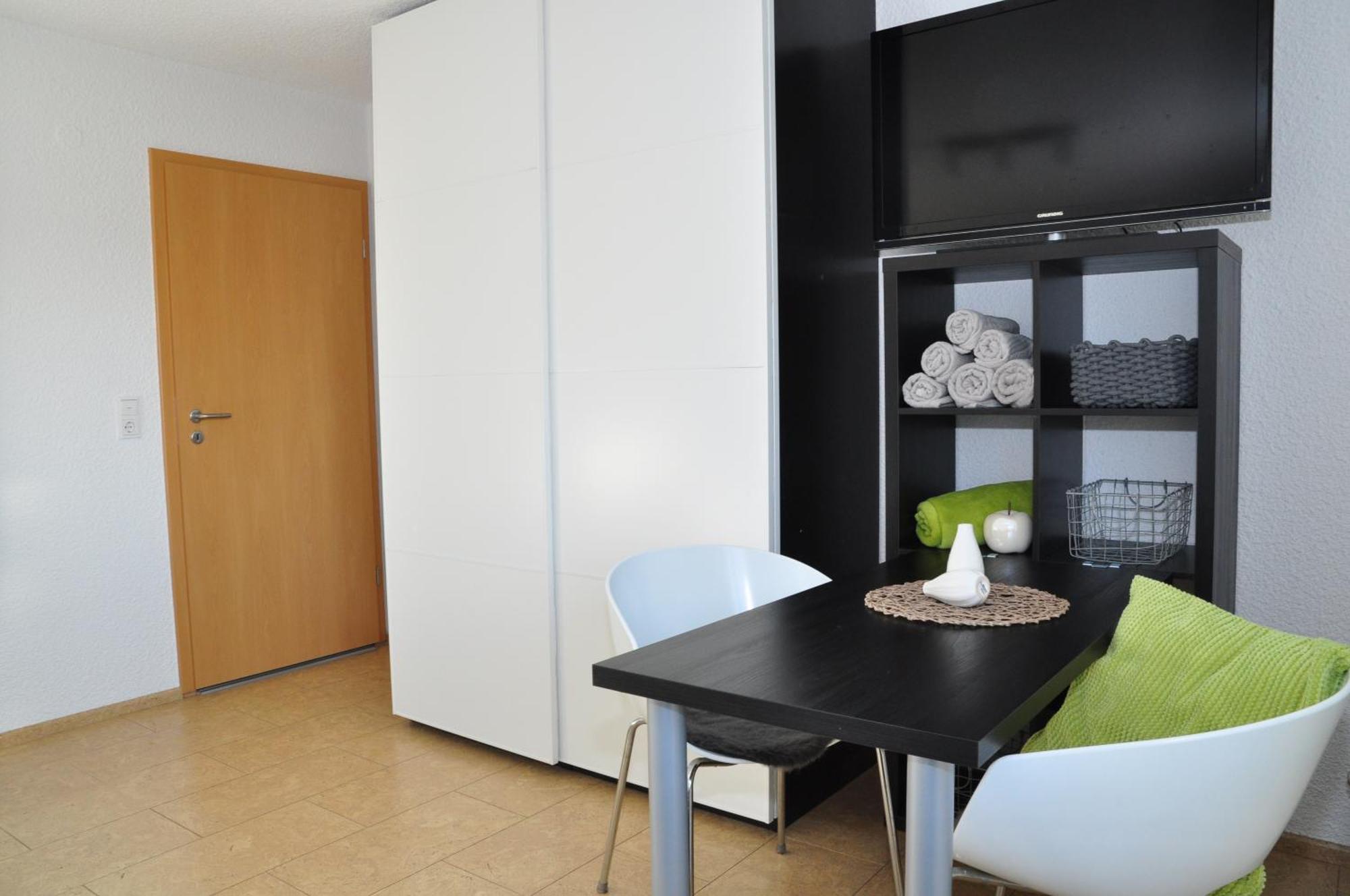 N37 -Modern Eingerichtete Zimmer In Ruhiger Lage Aldingen  Dış mekan fotoğraf