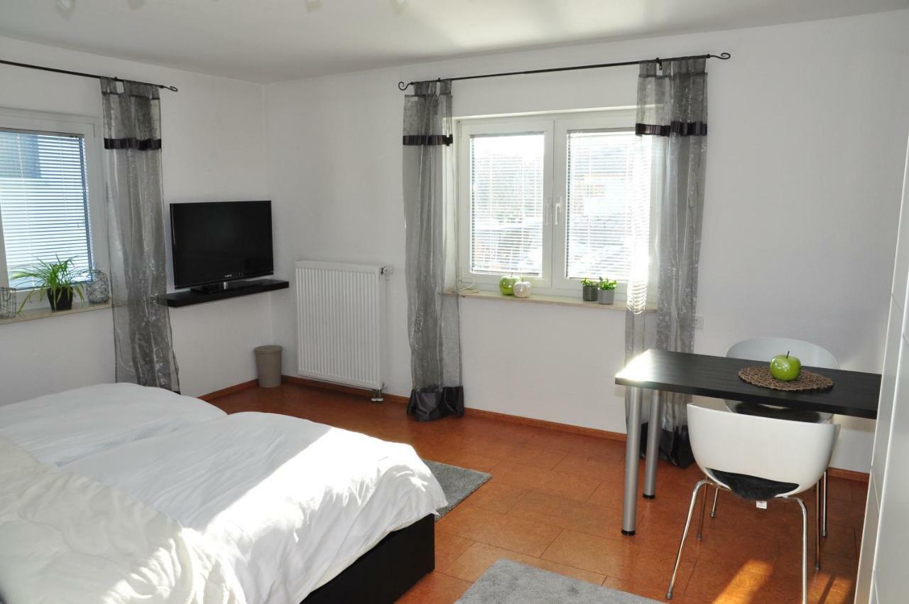 N37 -Modern Eingerichtete Zimmer In Ruhiger Lage Aldingen  Dış mekan fotoğraf